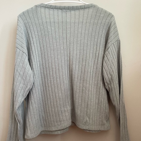 ZARA knit v-neck top - Picture 5 of 6